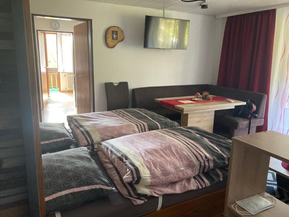 Gemütliche Ferienwohnung in Sankt Blasien Exterior foto